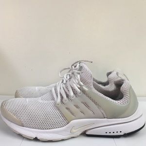 Nike air presto triple white